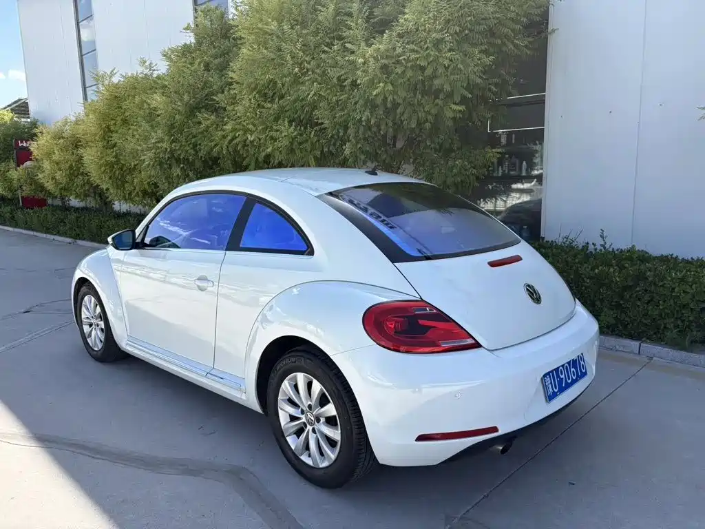 Volkswagen Beetle 2013 — фото 12