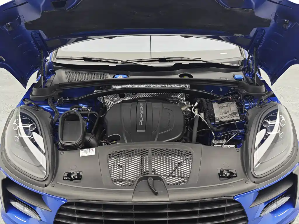 Porsche Macan 2020 — фото 17