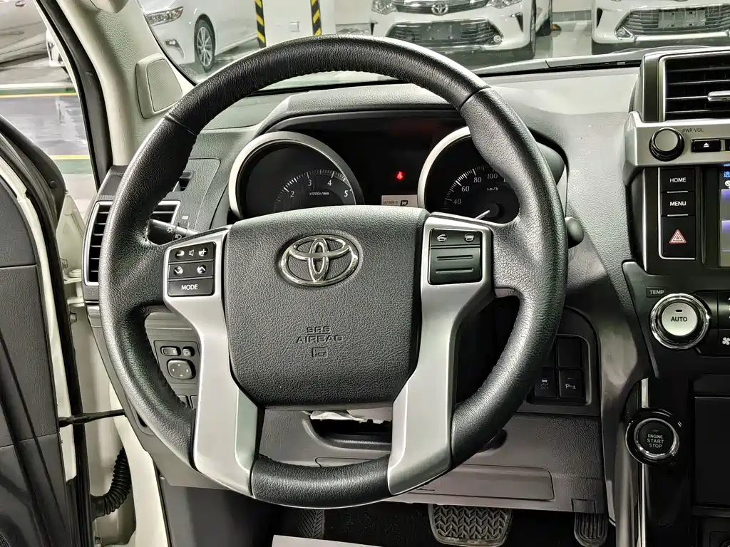 Toyota Prado 2017 — фото 13