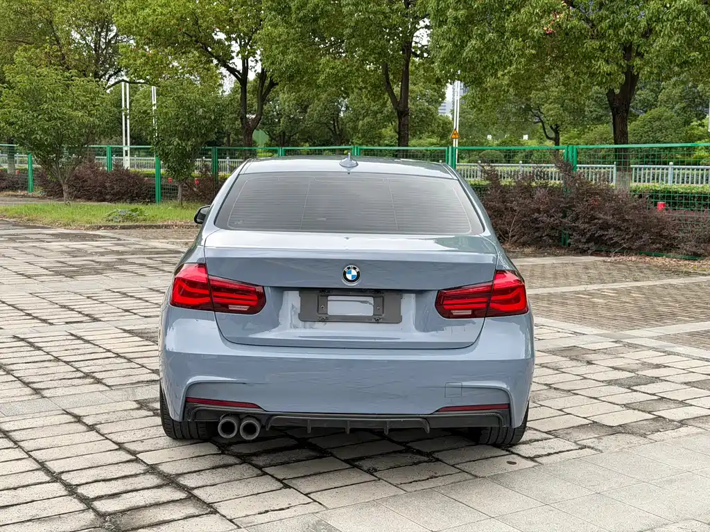 BMW 3 Series 2019 — фото 16