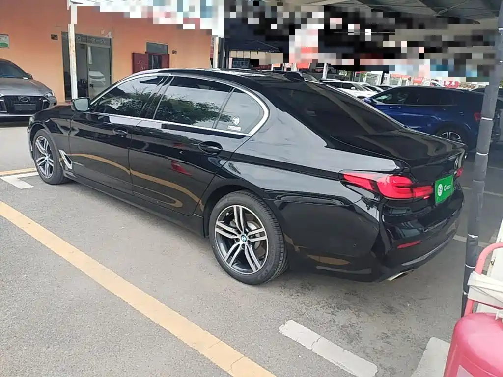 BMW 5 Series 2021