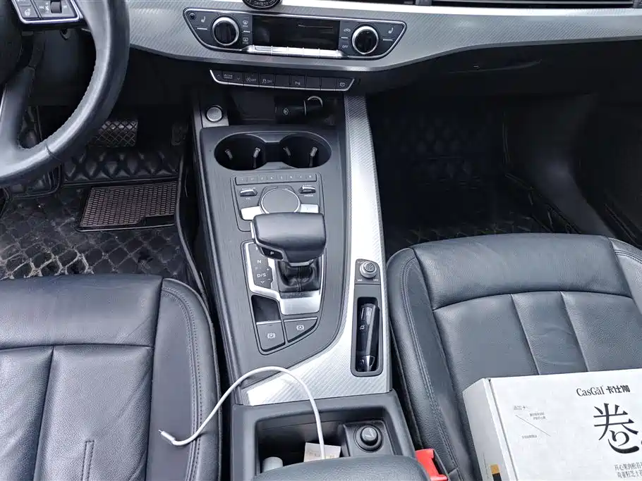 Audi A4L 2017 — фото 16