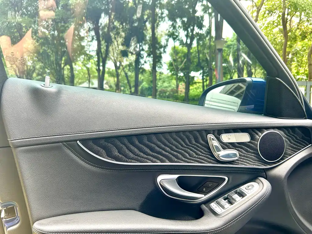 Mercedes-Benz C-Class 2017 — фото 9