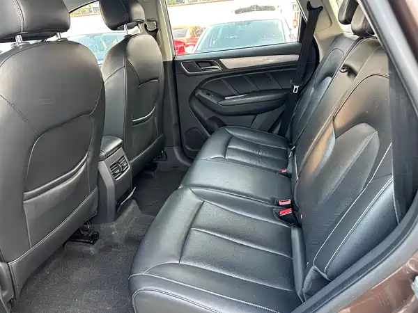 Roewe RX5 2016