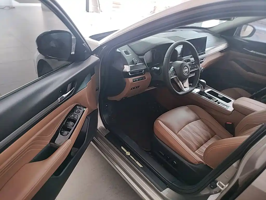 Nissan Teana 2023 — фото 16