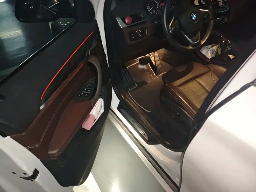 BMW X1 2016 — фото 14