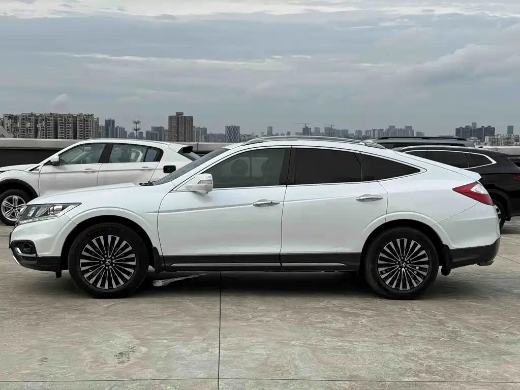 Honda Crosstour 2015 — фото 9