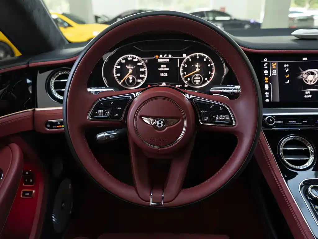 Bentley Continental 2022 — фото 13