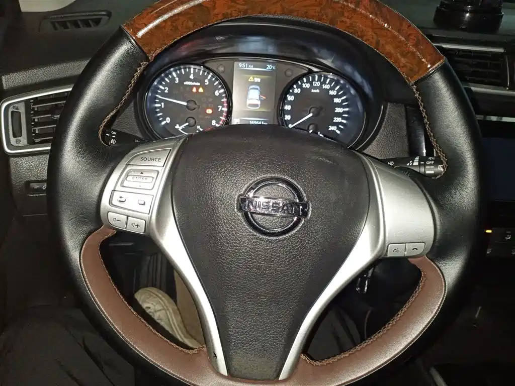 Nissan Qashqai 2017 — фото 10
