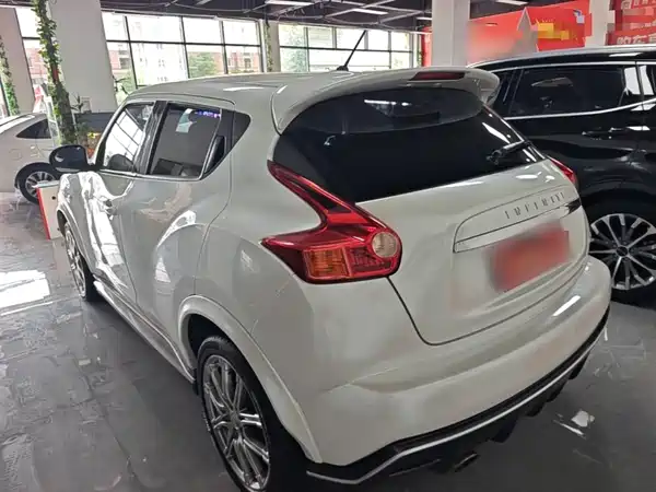 Infiniti ESQ 2014