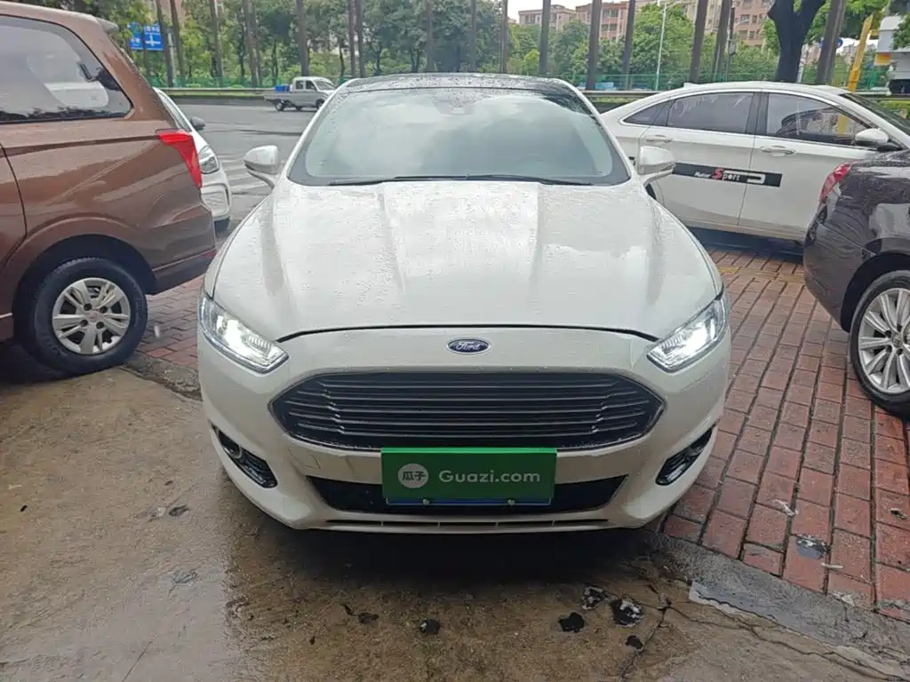 Ford Mondeo 2015 — фото 3