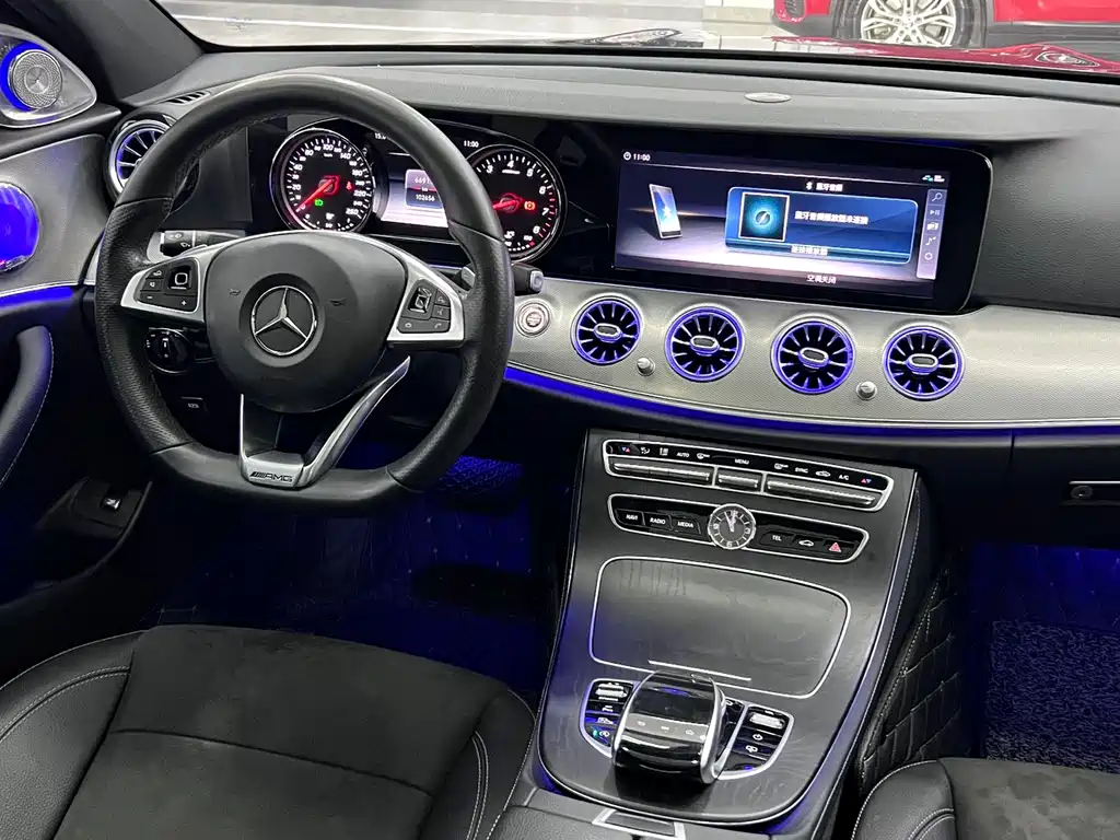 Mercedes-Benz E-Class 2018 — фото 14