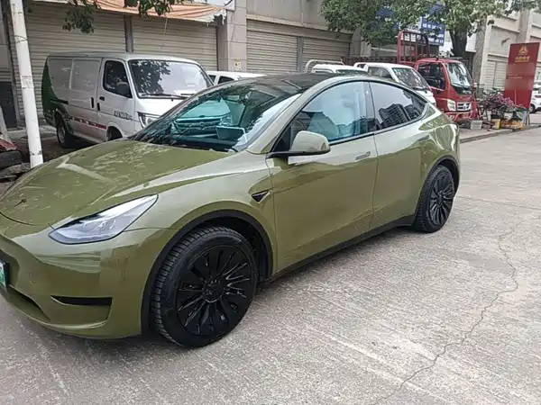 Tesla Model Y 2022