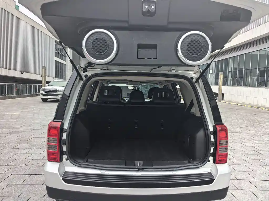 Jeep Patriot 2014 — фото 13