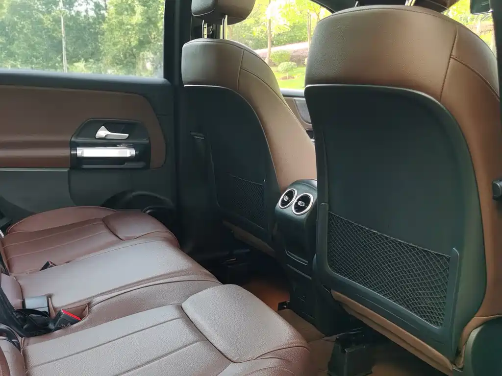 Mercedes-Benz GLB 2023 — фото 15