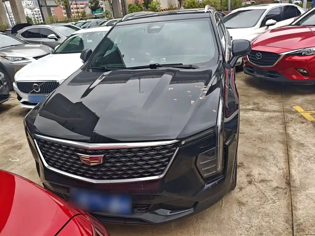 Cadillac XT4 2024 — фото 3
