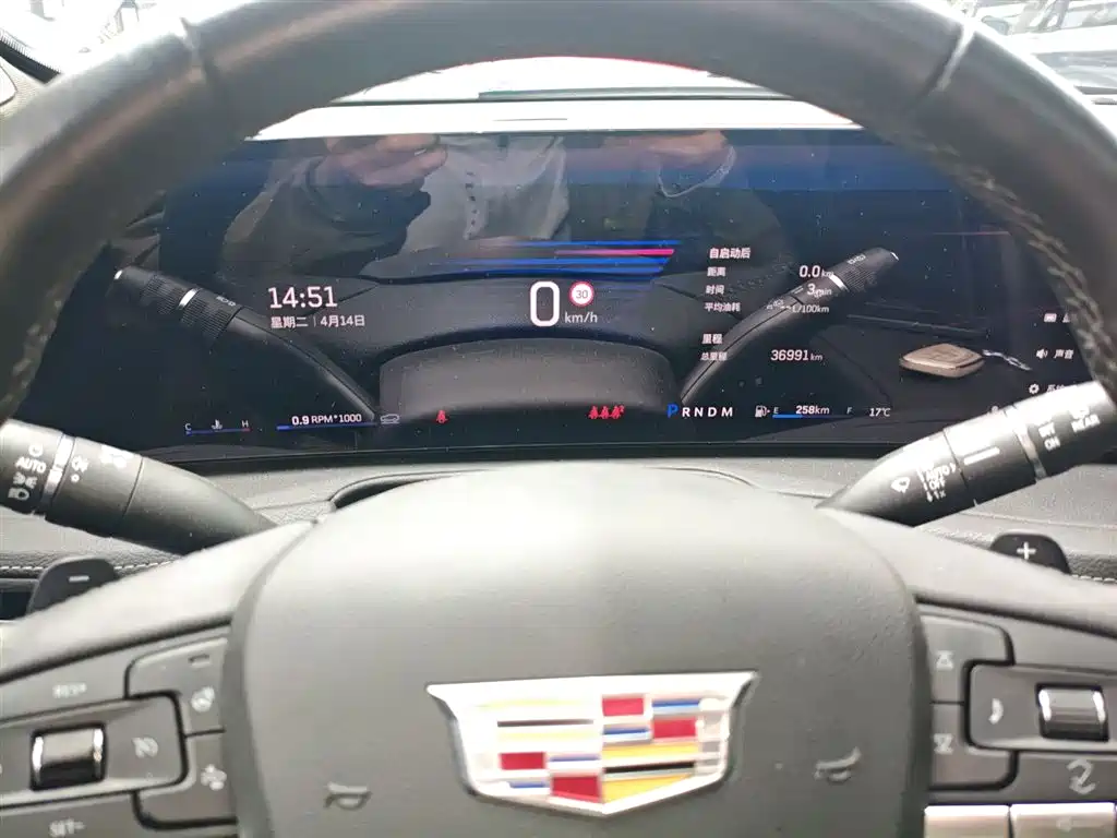 Cadillac XT4 2024 — фото 12