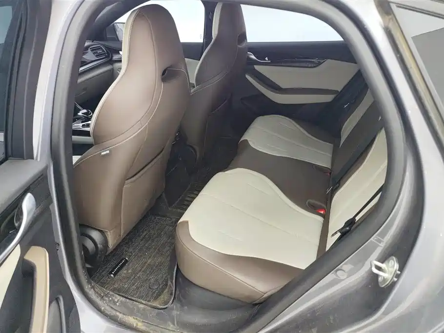 BYD Qin PLUS 2025 — фото 11