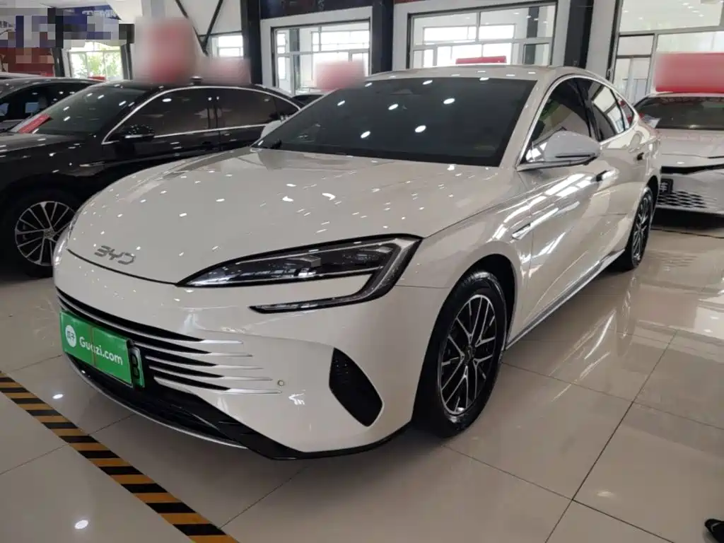 BYD Seal 07 DM-i 2025 — фото 2