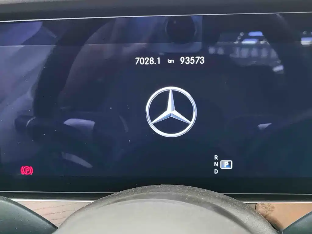 Mercedes-Benz E-Class 2022 — фото 22