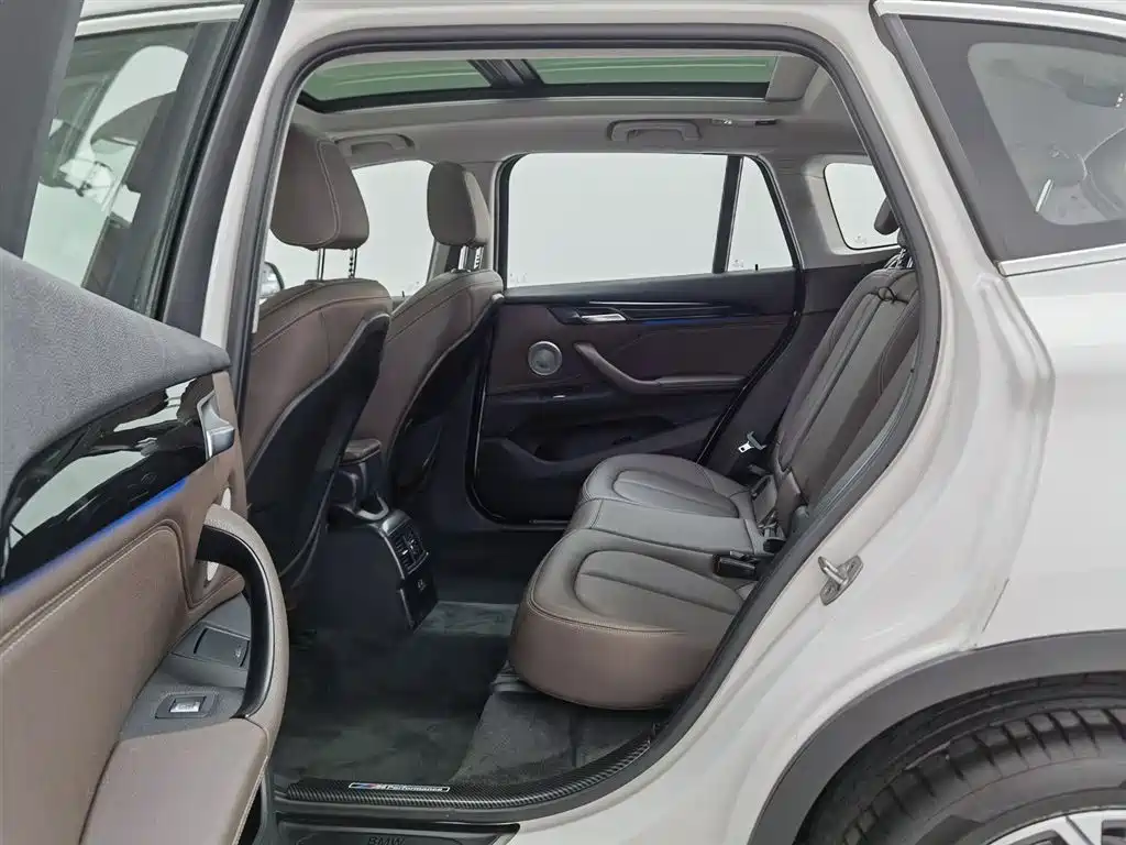 BMW X1 2022 — фото 15