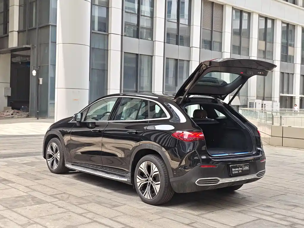 Mercedes-Benz EQE SUV 2025 — фото 8