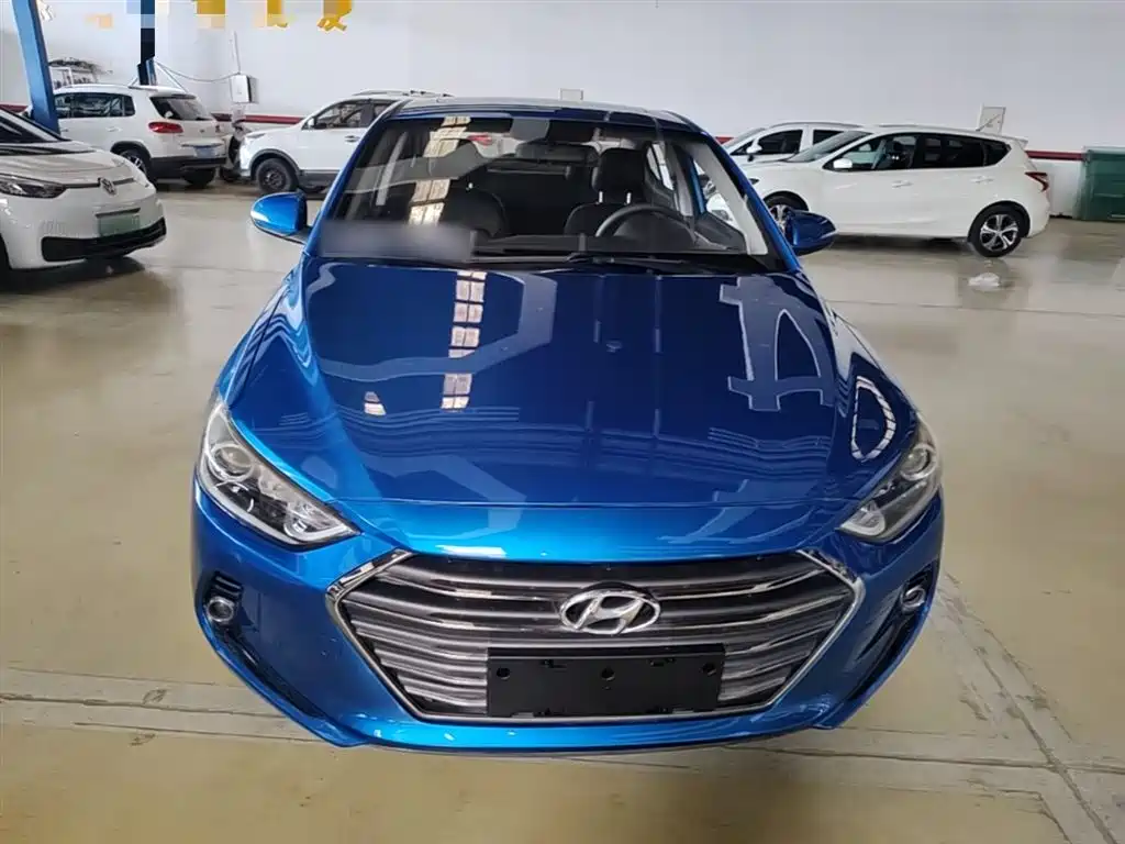 Hyundai Elantra 2017 — фото 3