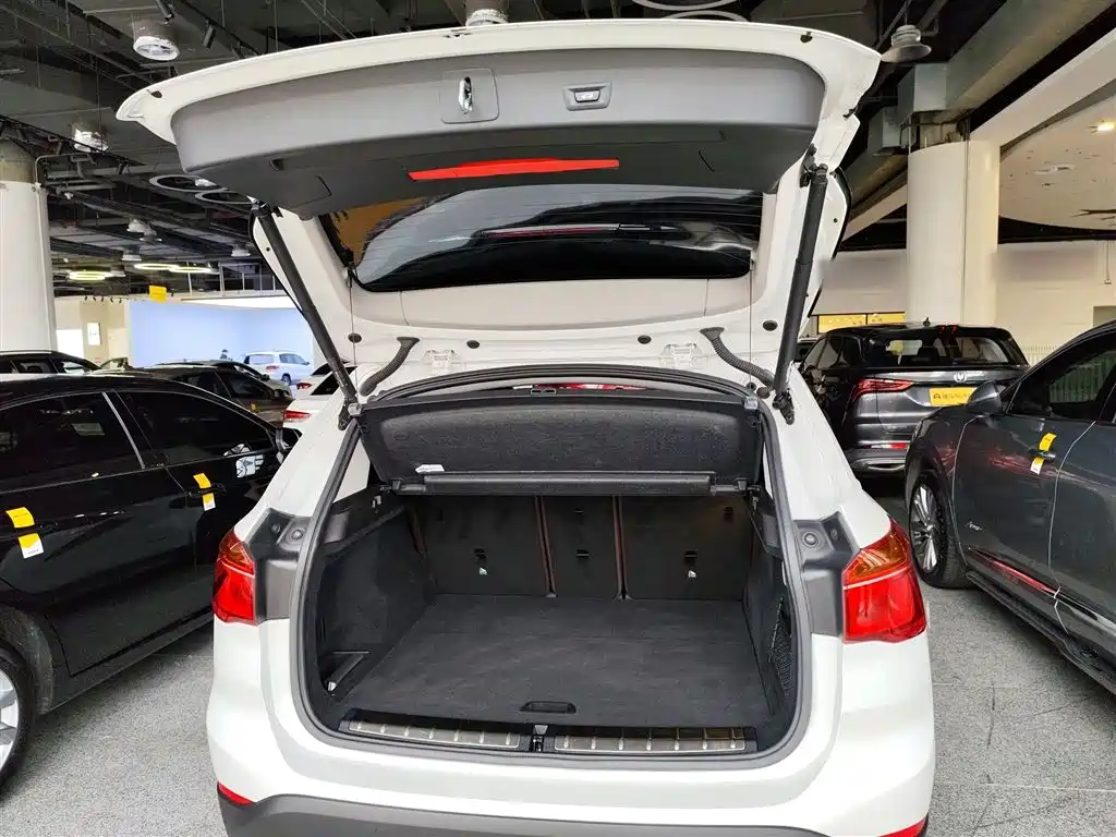 BMW X1 2018 — фото 15