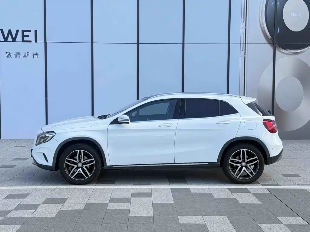 Mercedes-Benz GLA 2016 — фото 10