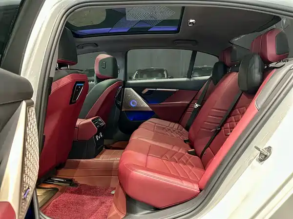 BMW 5 Series 2024