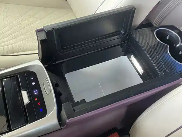 Mercedes-Benz Vito 2023