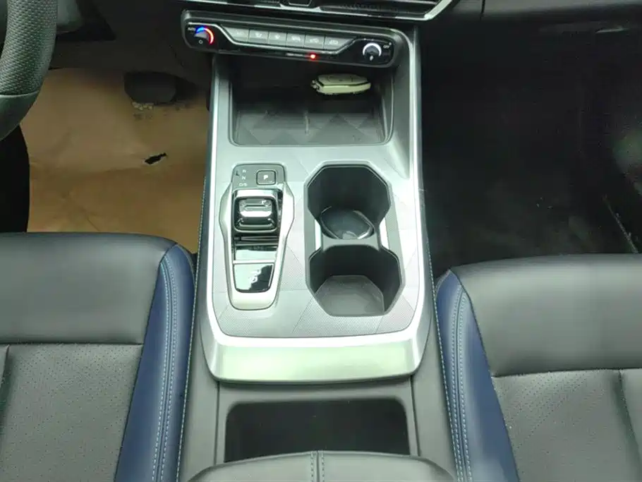 GAC Motor Trumpchi GS3 2023 — фото 16