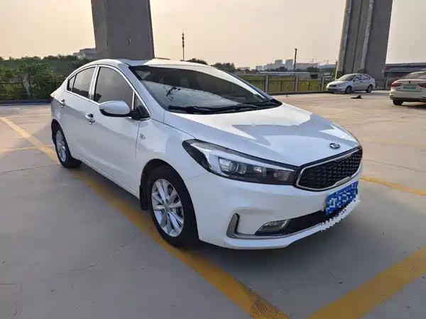 Kia K3 2016