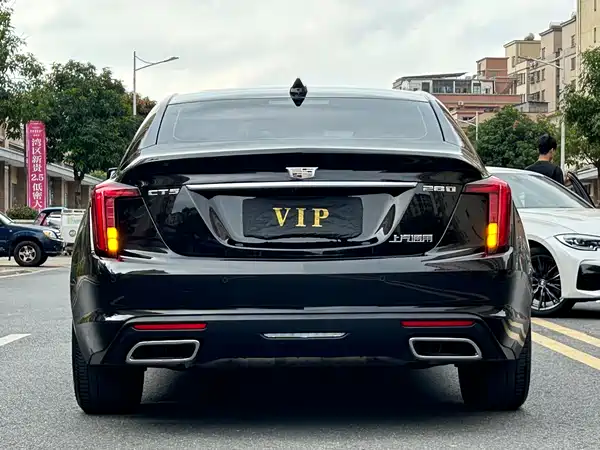 Cadillac CT5 2025