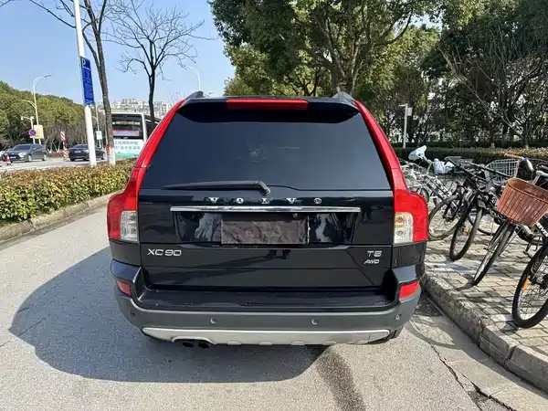 Volvo XC90 2011