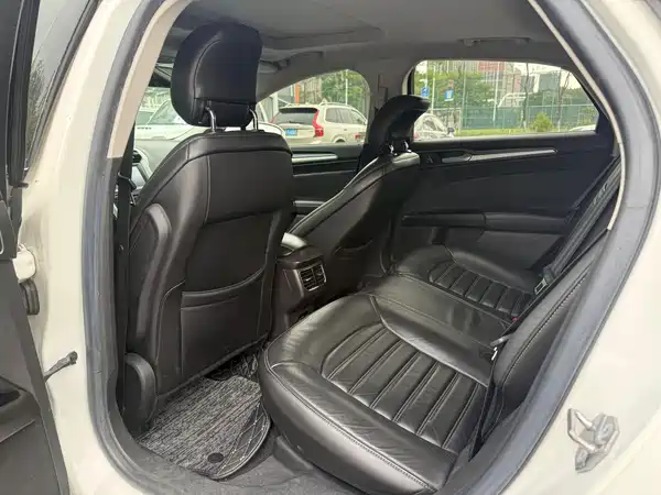 Ford Mondeo 2013