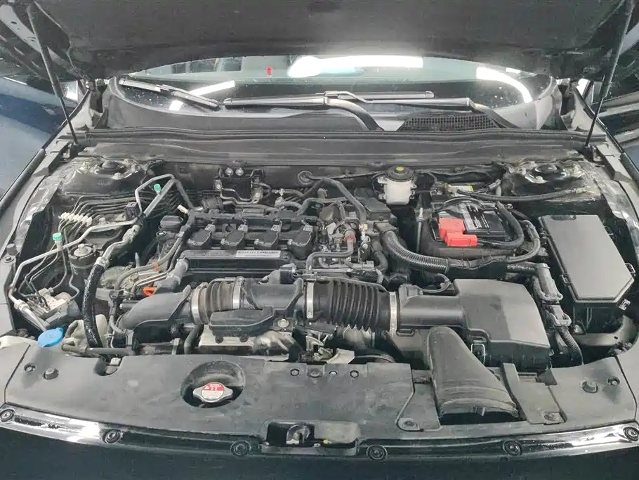 Honda Accord 2022 — фото 10
