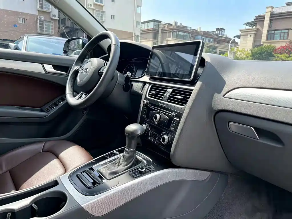 Audi A4L 2015 — фото 16