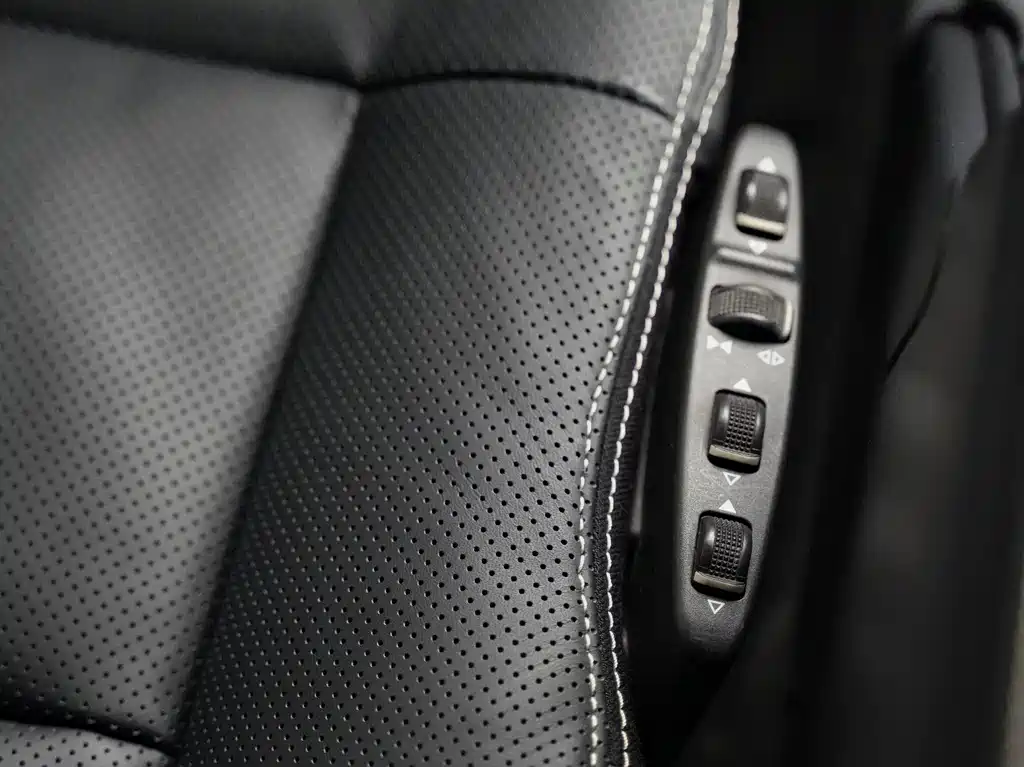 Mercedes-Benz G-Class AMG 2010 — фото 19