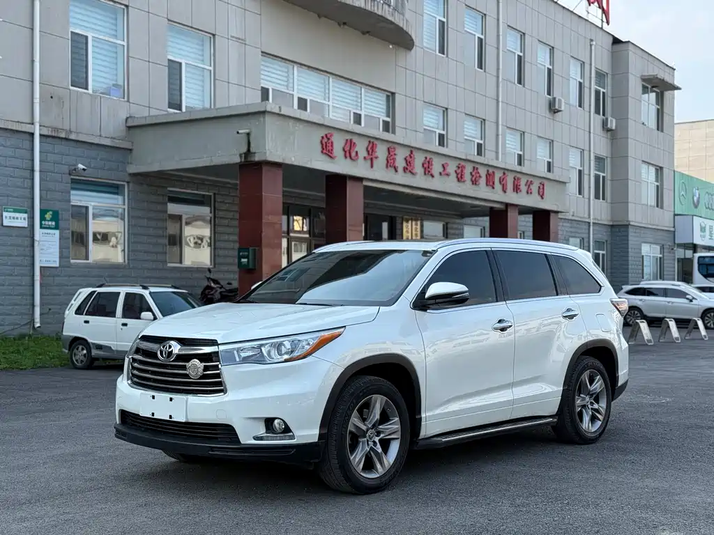 Toyota Highlander 2016