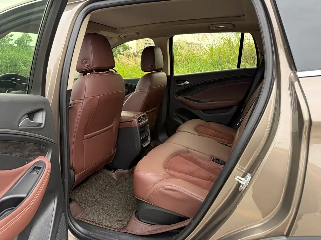 Buick Envision Plus 2016 — фото 10