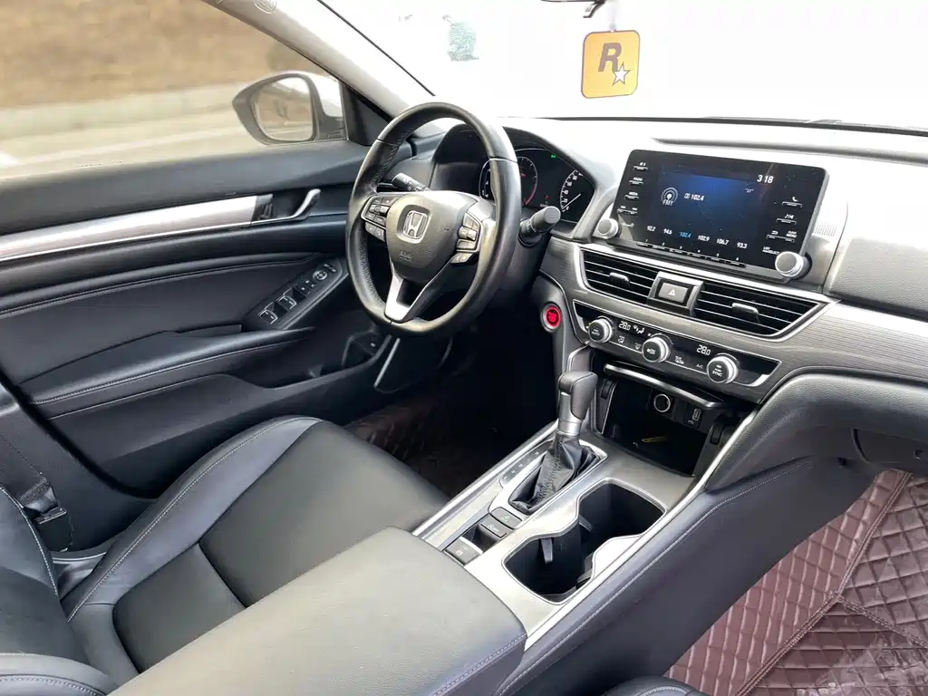 Honda Accord 2021 — фото 18