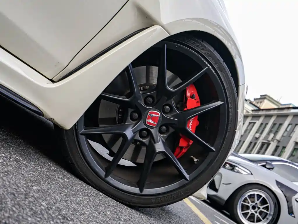 Honda Civic 2023 — фото 12