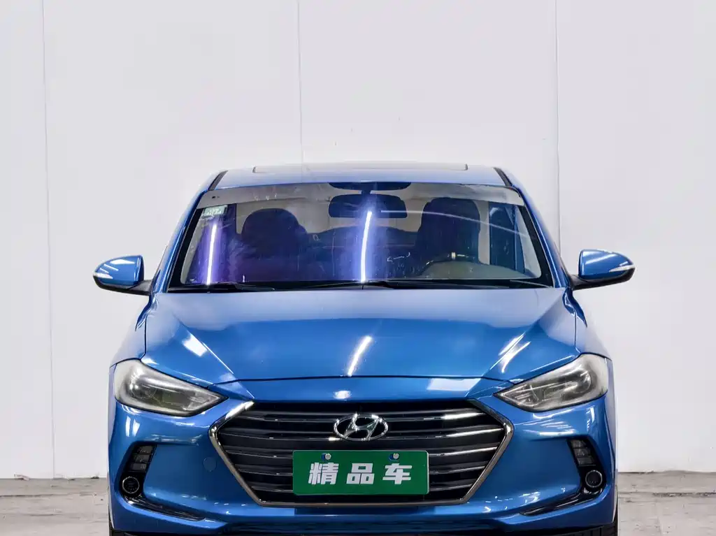 Hyundai Elantra 2016 — фото 2