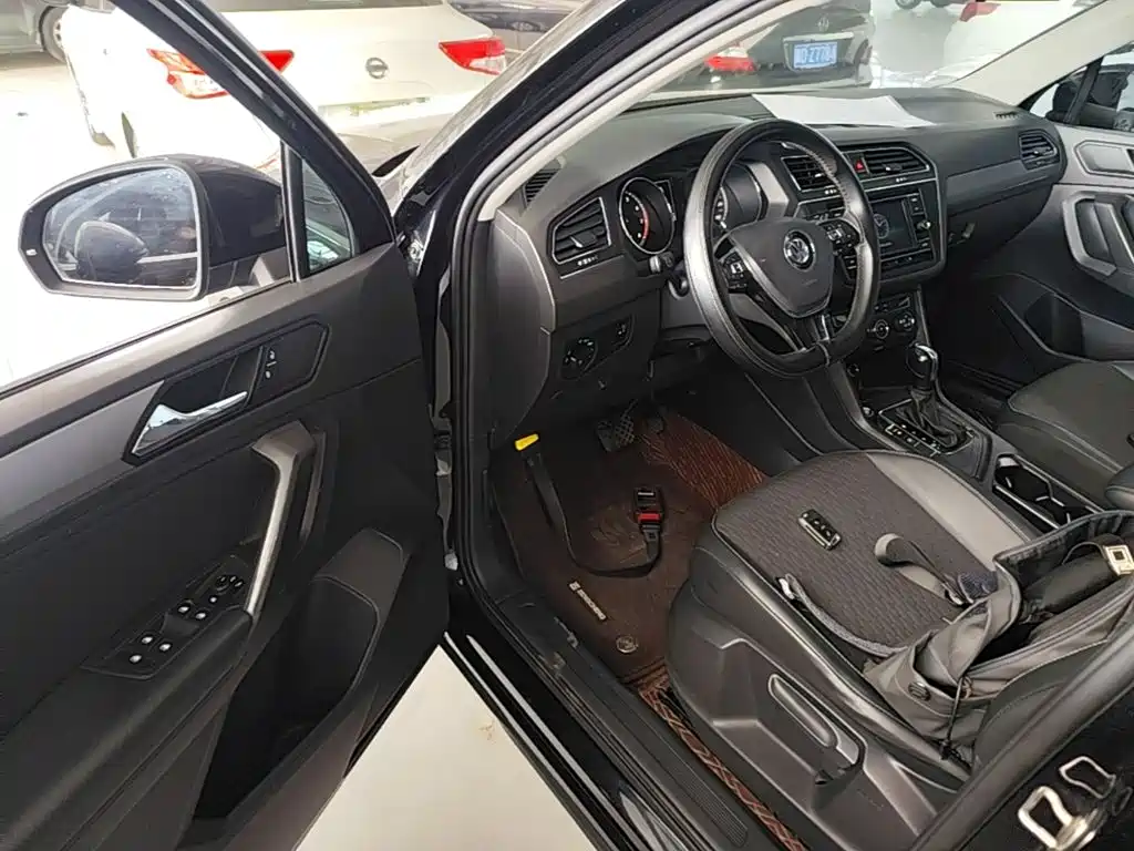 Volkswagen Tiguan L 2019 — фото 16