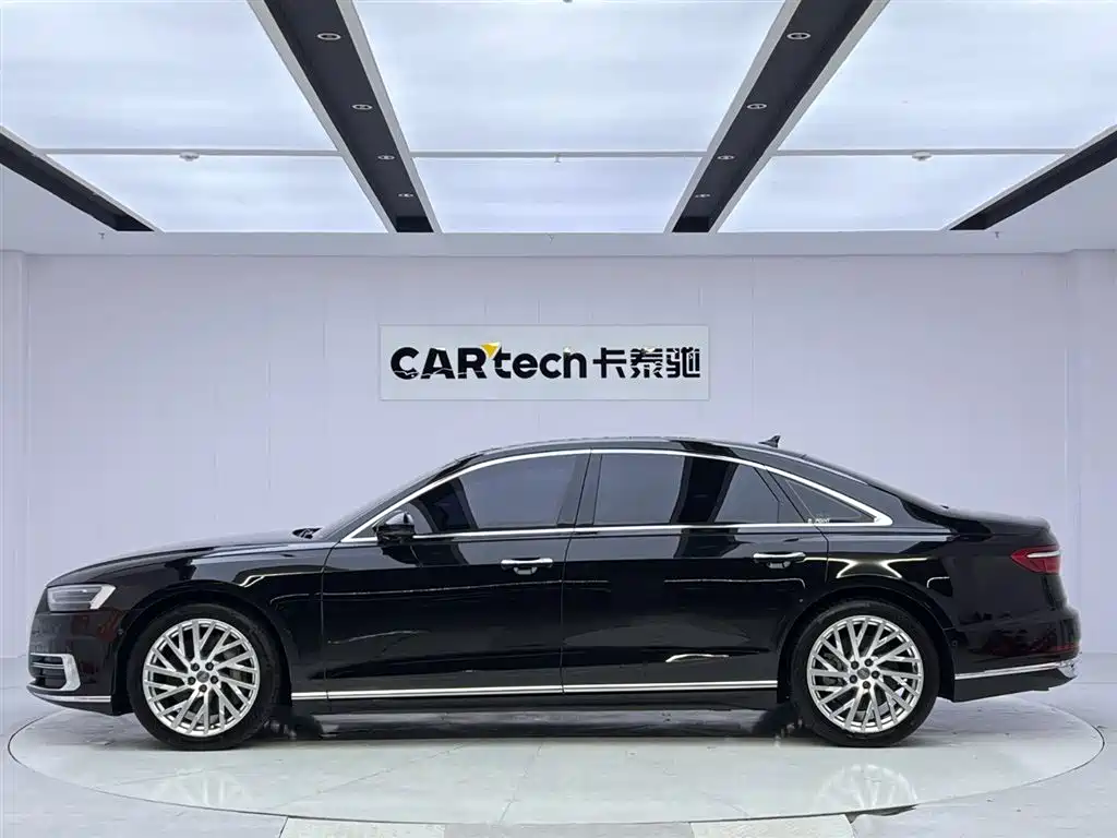 Audi A8 2019 — фото 2