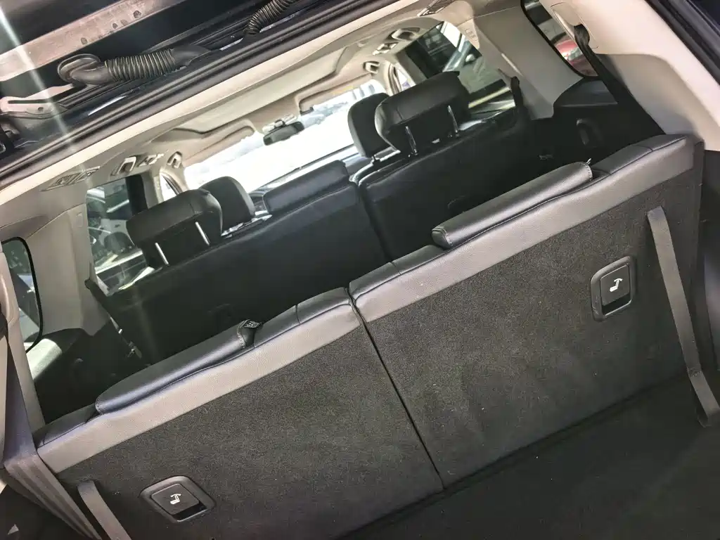 GAC Trumpchi GS8 2017 — фото 24