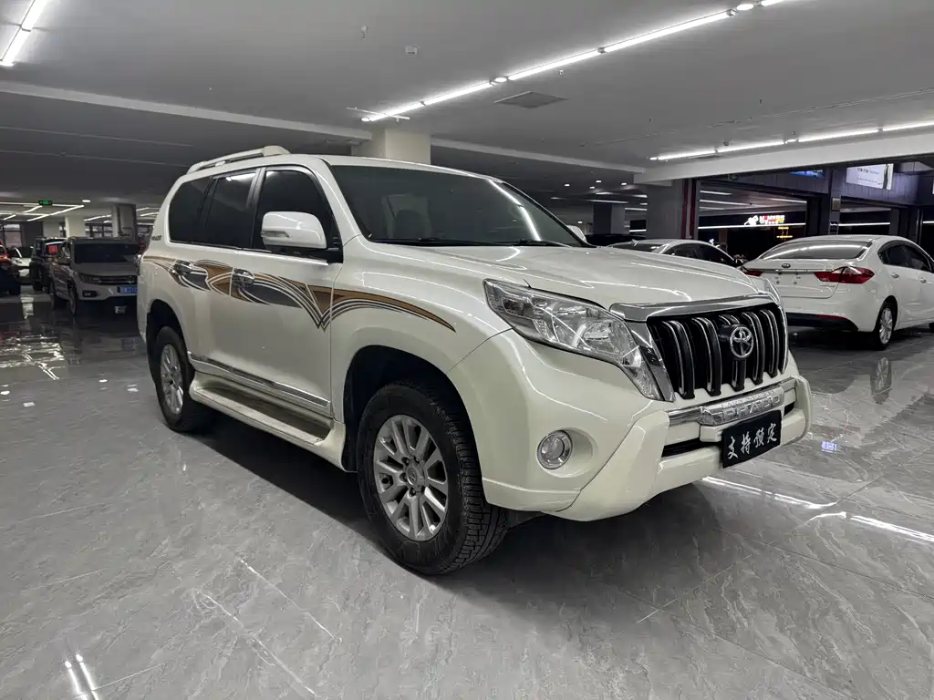 Toyota Prado 2016 — фото 3