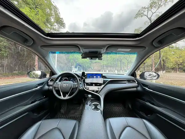 Toyota Camry 2023
