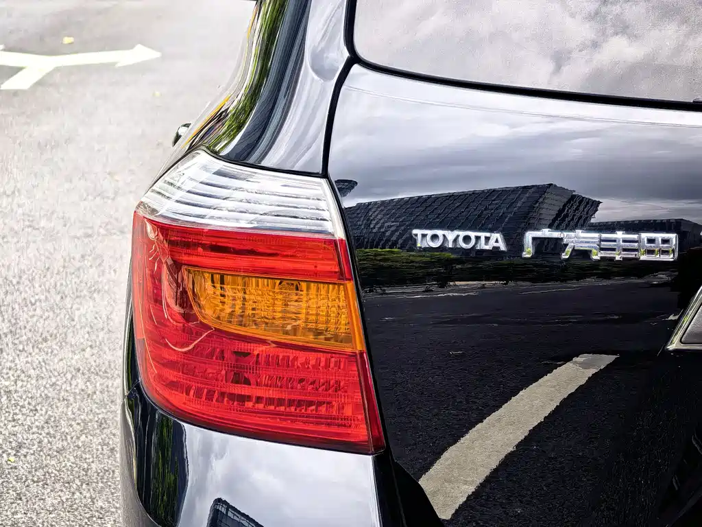Toyota Highlander 2009 — фото 7